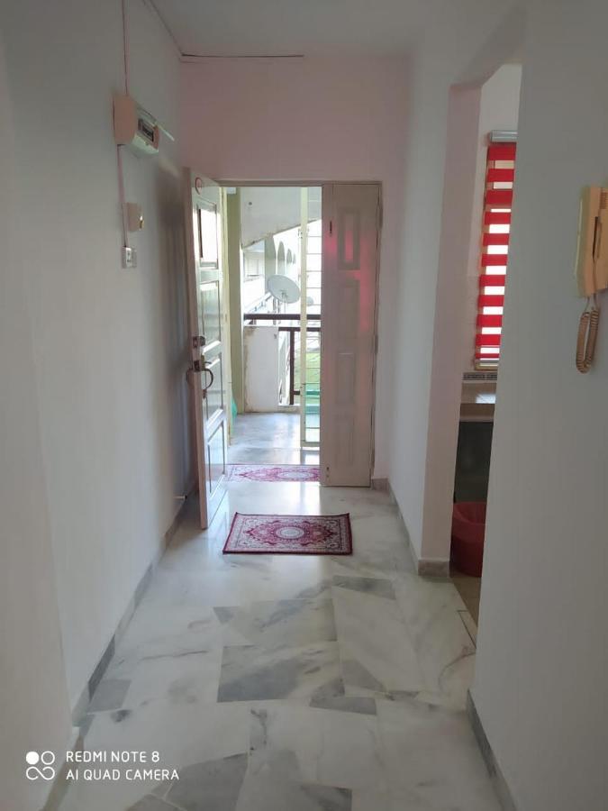 Pd Laguna Homestay Red Порт-Диксон Экстерьер фото